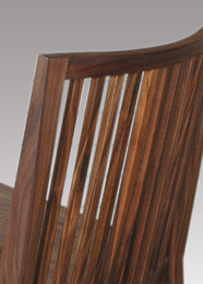 �E�H�[���i�b�g���C�ޔ��`�F�A�[�@���C�ޔ��֎q